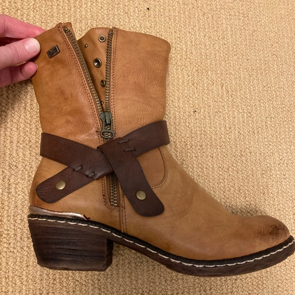 Cozy lined leather boots - Picture 5 of 8